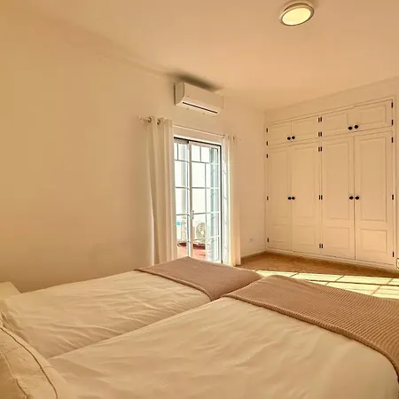 Abby By Check-in Portugal Villa *