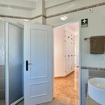 Abby By Check-in Portugal Villa