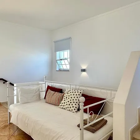 Abby By Check-in Portugal ヴィラ *