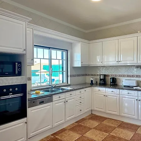 Abby By Check-in Portugal アルブフェイラ